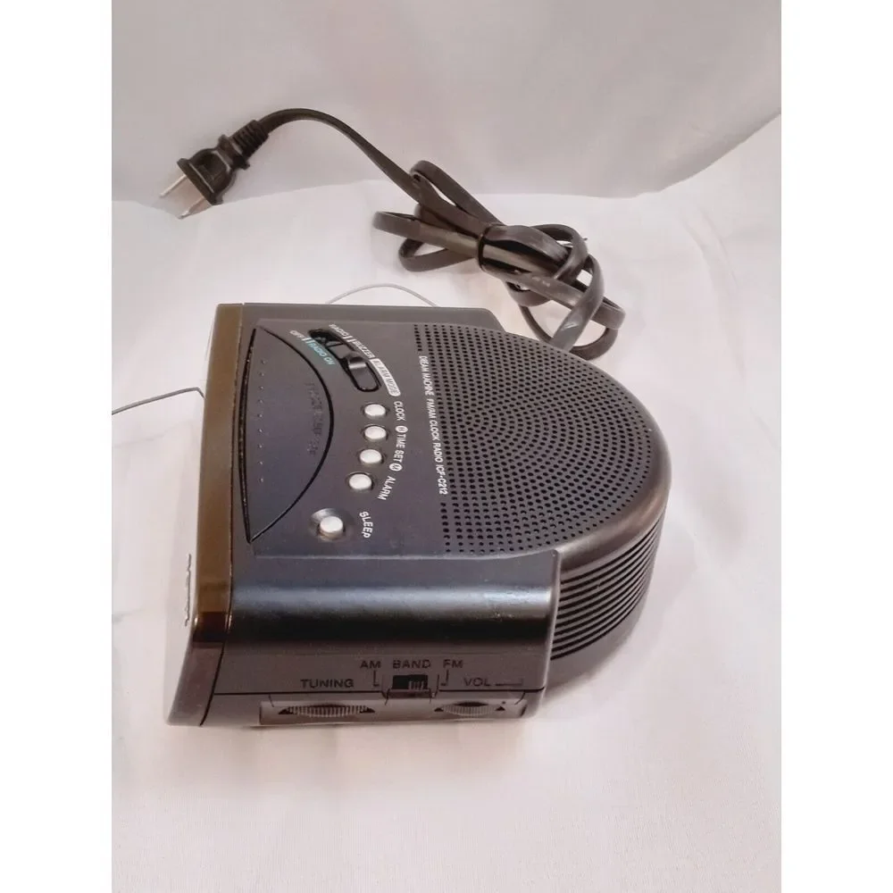 Sony ICF-C212 Dream Machine FM/AM LED Alarm Clock Radio Snooze‎ Battery Backup